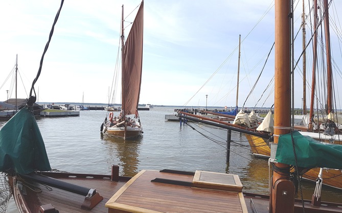 Ferienwohnung in Bodstedt - Haus Ostseeräuber Fewo I - Bodstedter Hafen ca 7 Fußminuten von Ferienwohnung