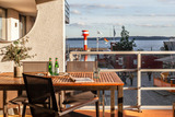 Ferienwohnung in Eckernförde - Apartmenthaus Hafenspitze Ap. 5 - "am Yachthafen 5" - Blickrichtung offenes Meer/Strandpromenade - Bild 1